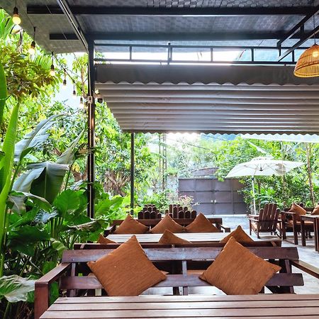 Cozy Beer Garden Homestay ニンビン エクステリア 写真