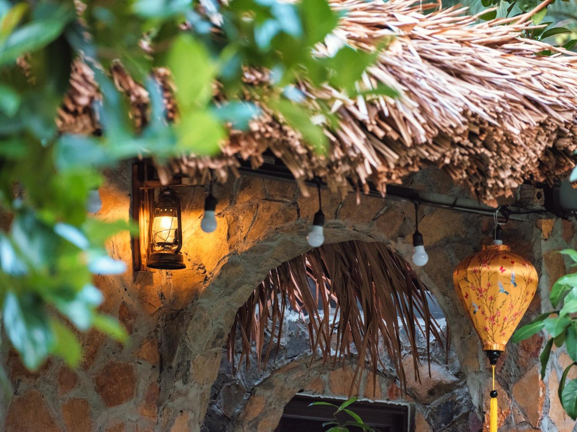 Cozy Beer Garden Homestay ニンビン エクステリア 写真