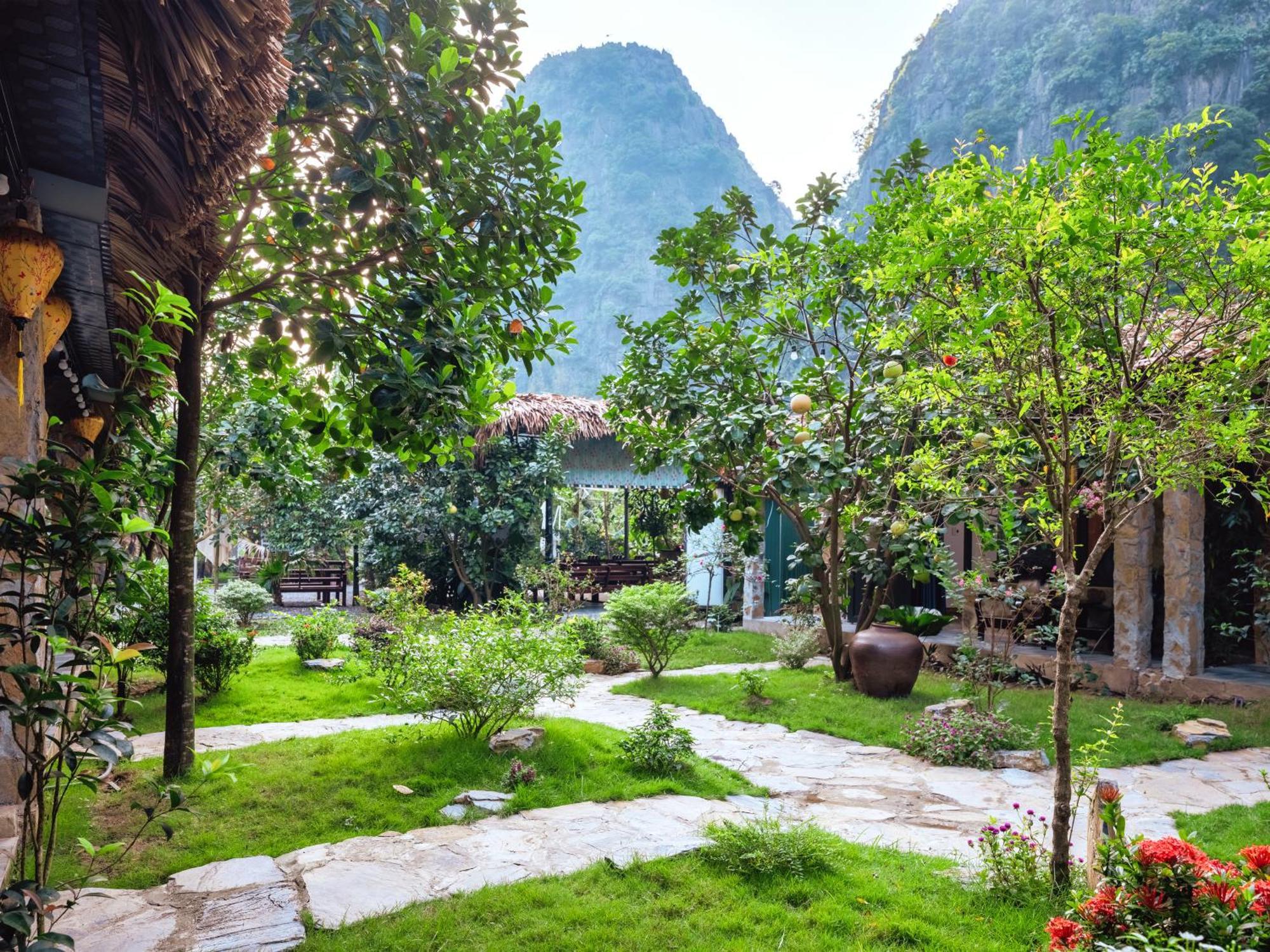 Cozy Beer Garden Homestay ニンビン エクステリア 写真