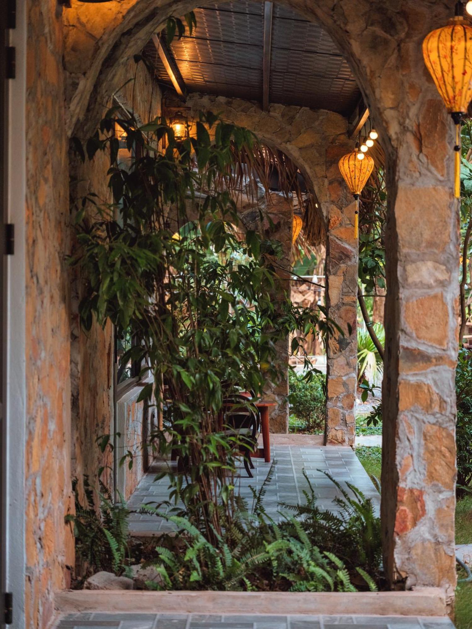 Cozy Beer Garden Homestay ニンビン エクステリア 写真